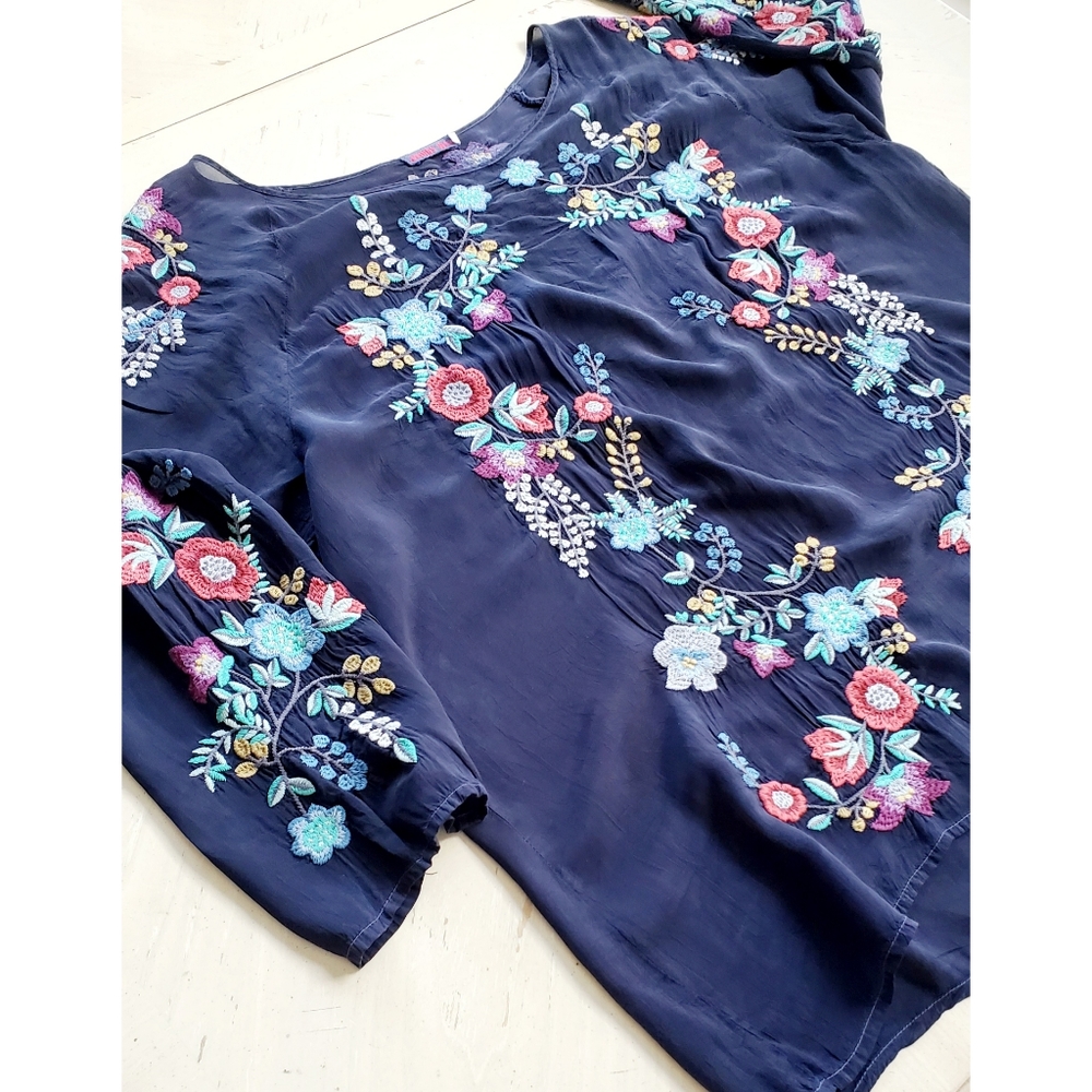 Johnny Was - Picture 3 of 7